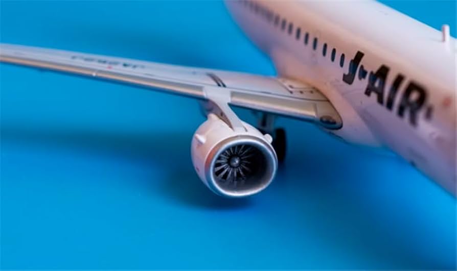 Amazon.co.jp: 1:200 完成品 JC Wings for J-Air for EMBRAER